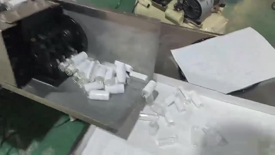 Horizontal small-container labeling — V008