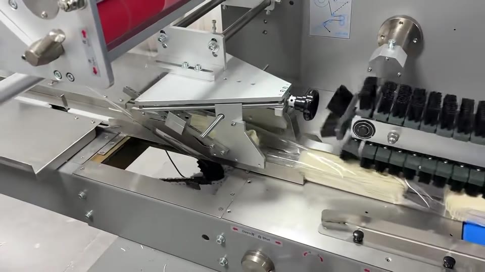 Horizontal flow wrapping — V056