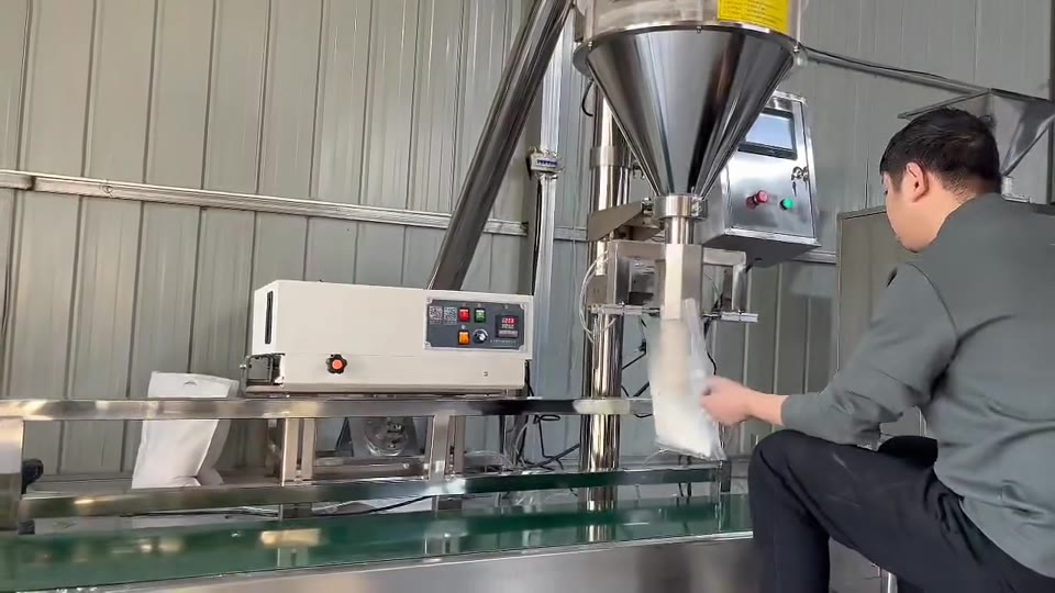 Operator-assisted powder bag filling — V061